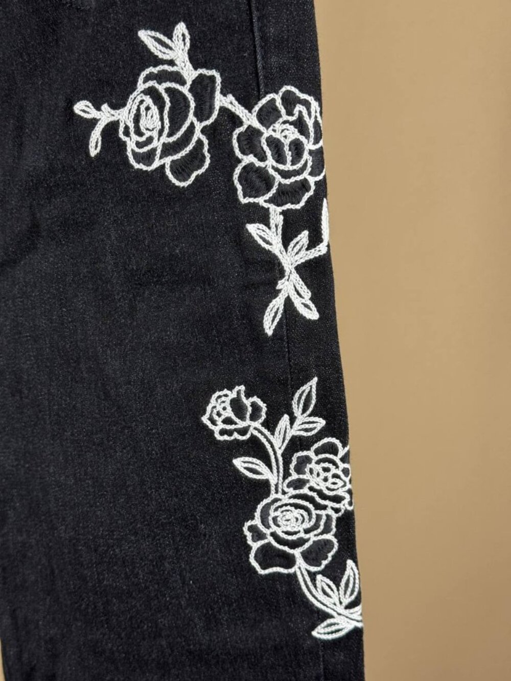 Levi’s Premium 721 High Rise Skinny Jeans Women’s W27 Floral Embroidered - Picture 3 of 13